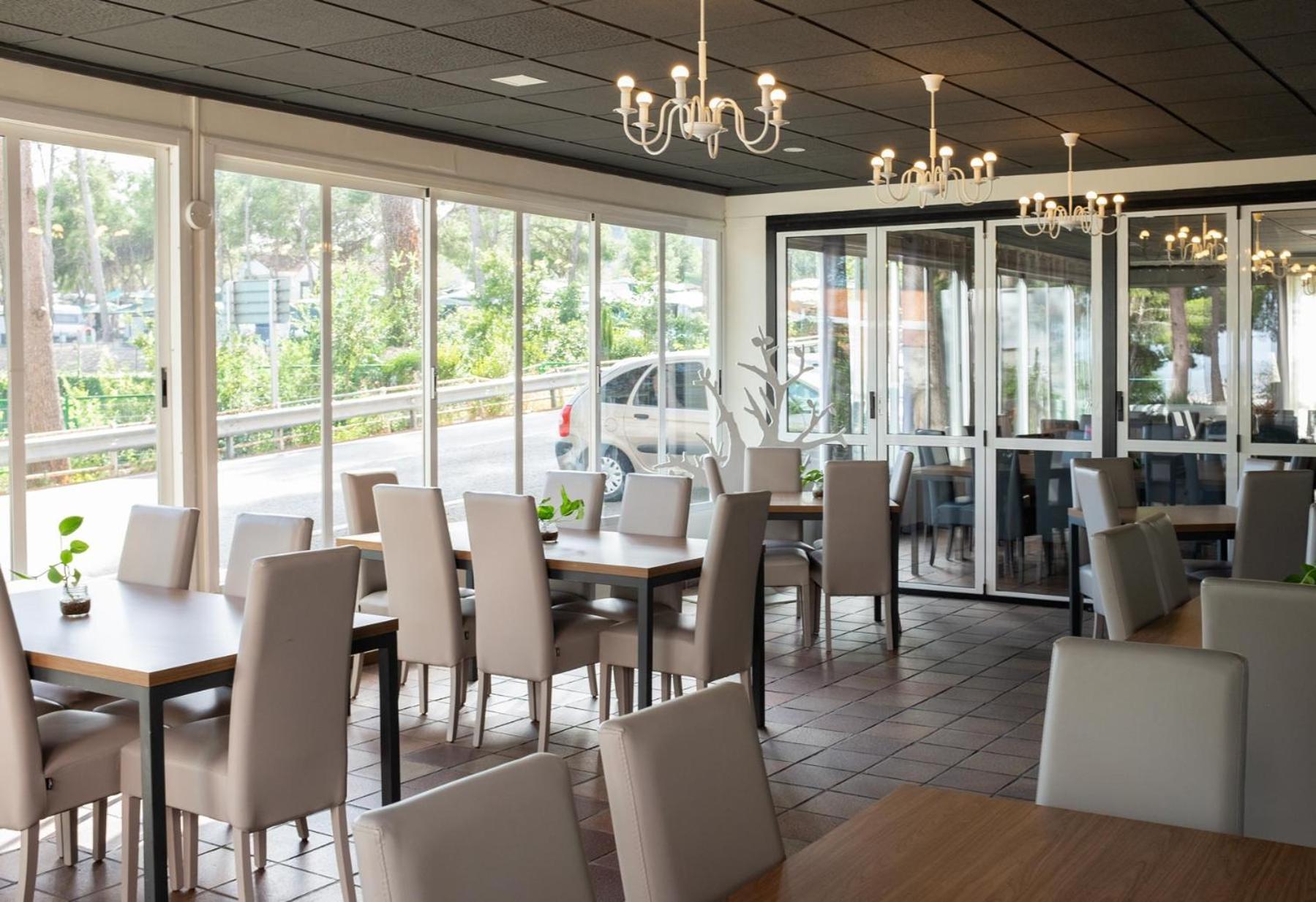 Hostal Victoria Altura Екстериор снимка