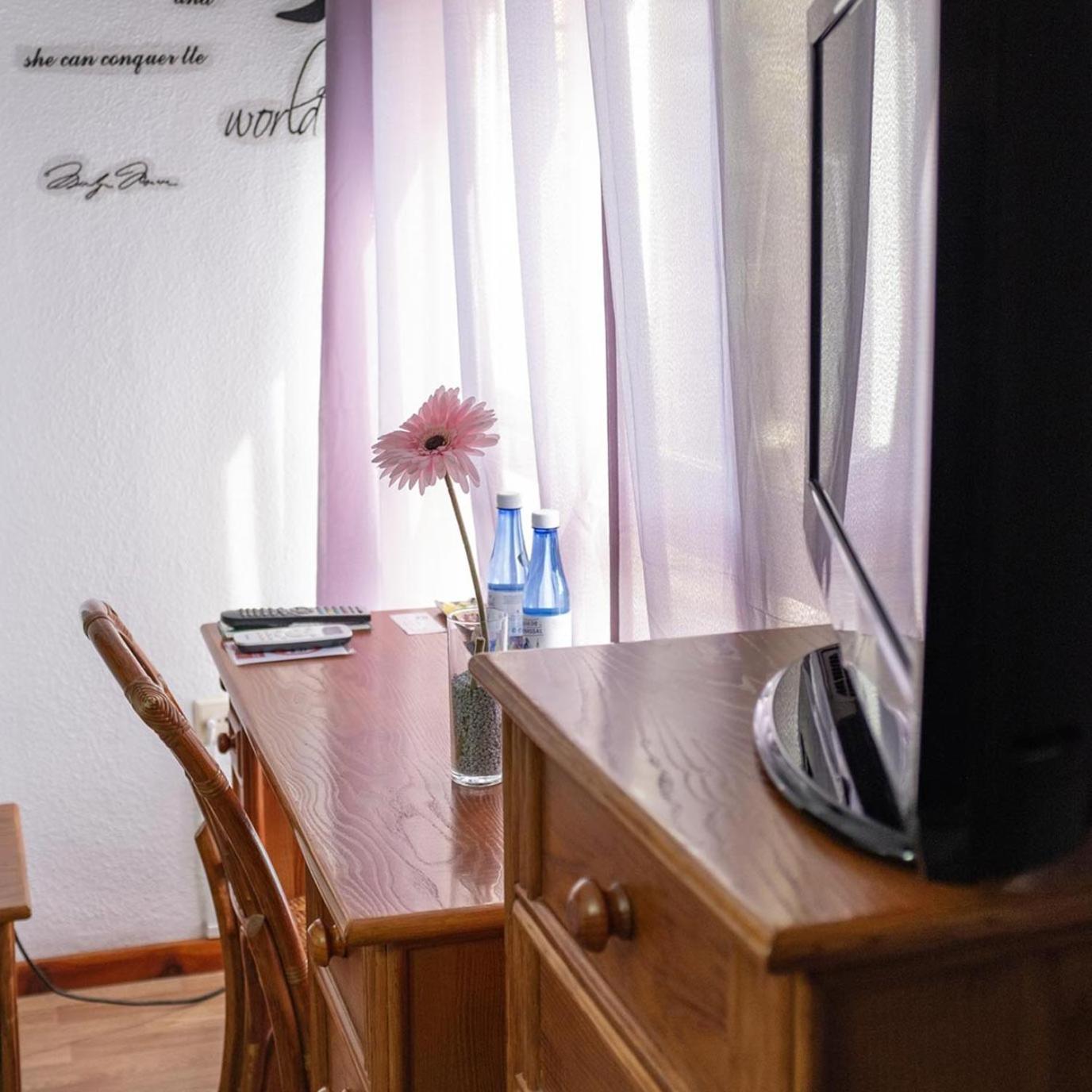 Hostal Victoria Altura Екстериор снимка